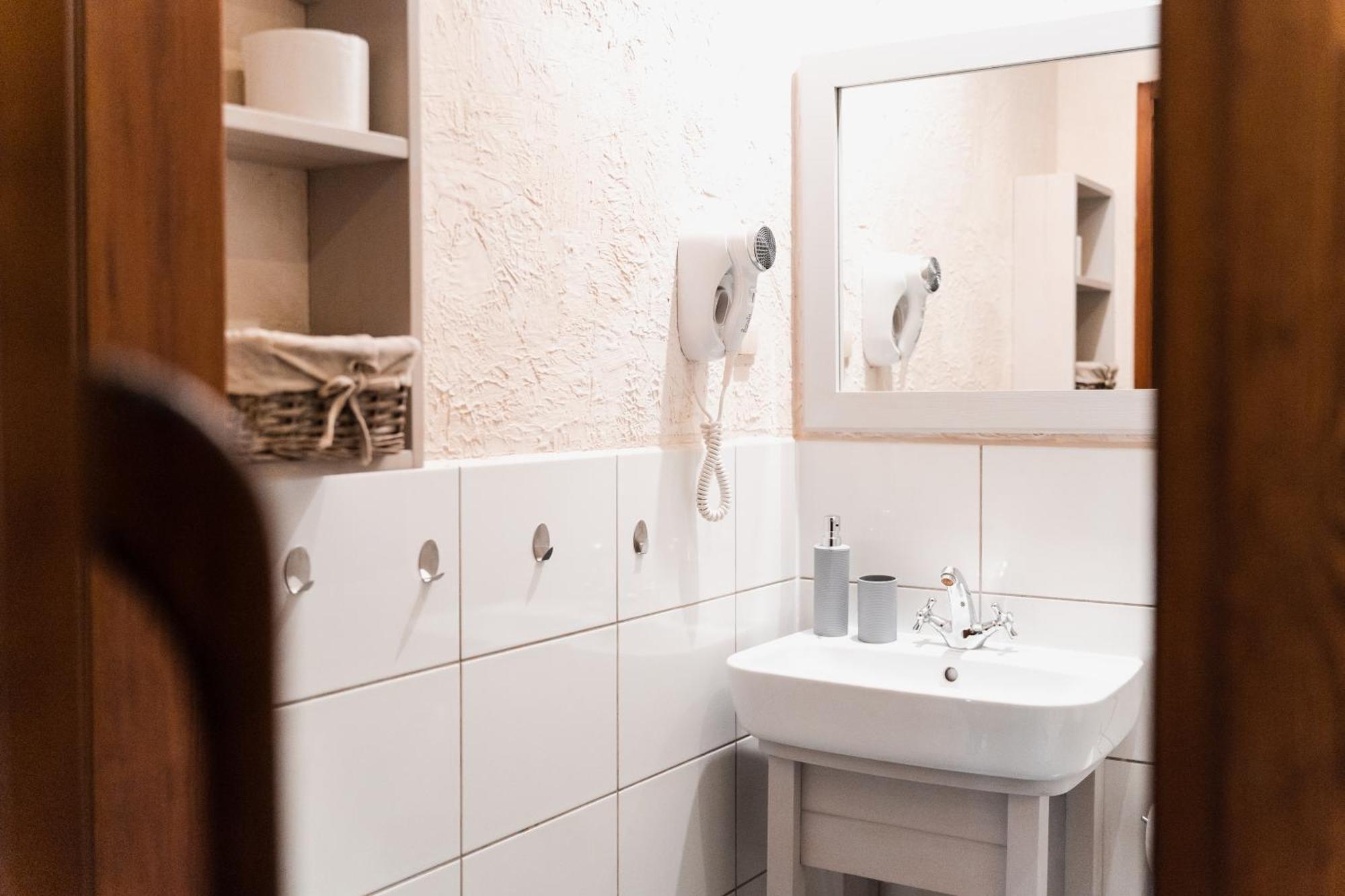 Karczma Zacisze Bed & Breakfast Krutyn Luaran gambar
