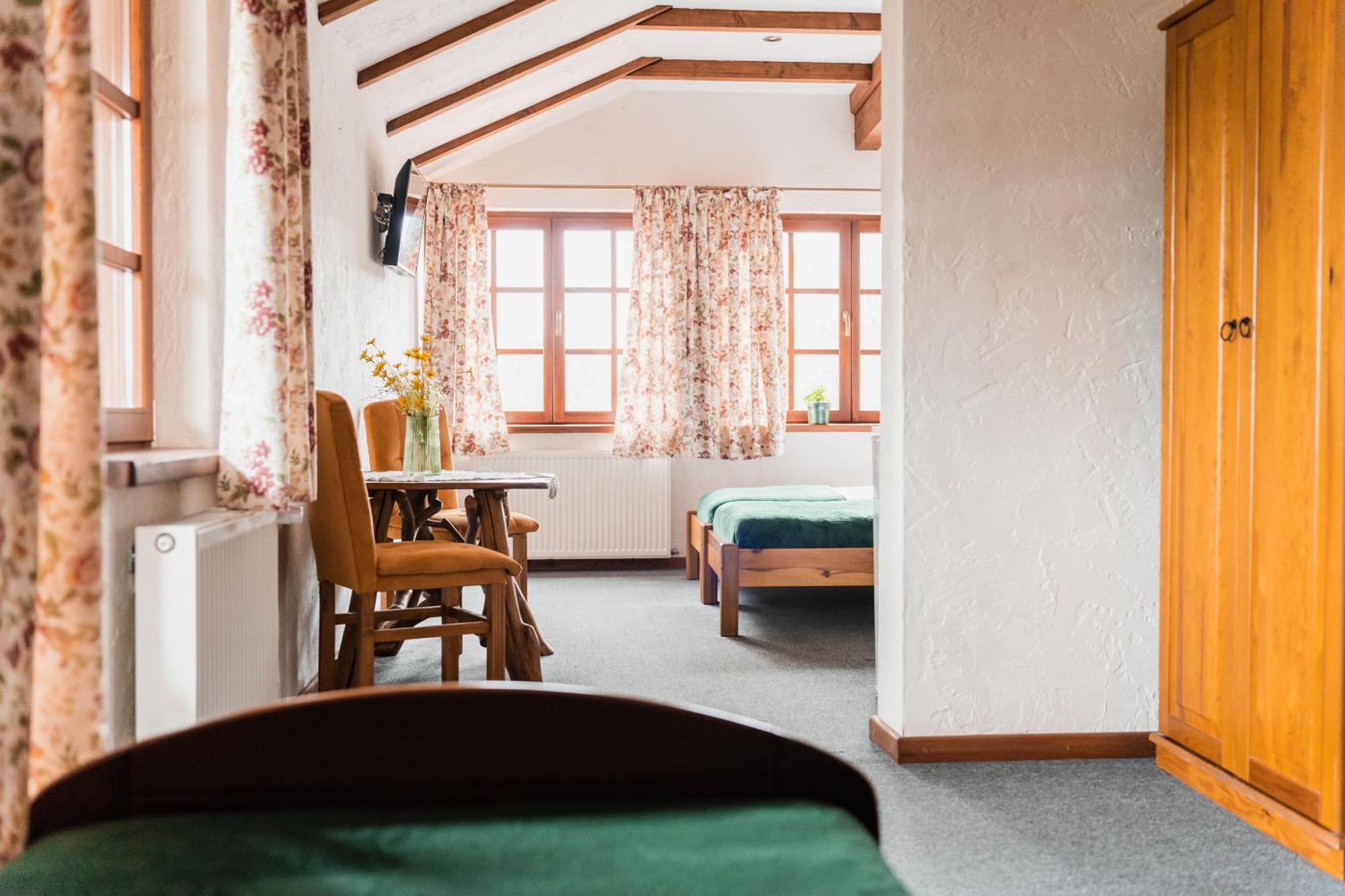 Karczma Zacisze Bed & Breakfast Krutyn Luaran gambar